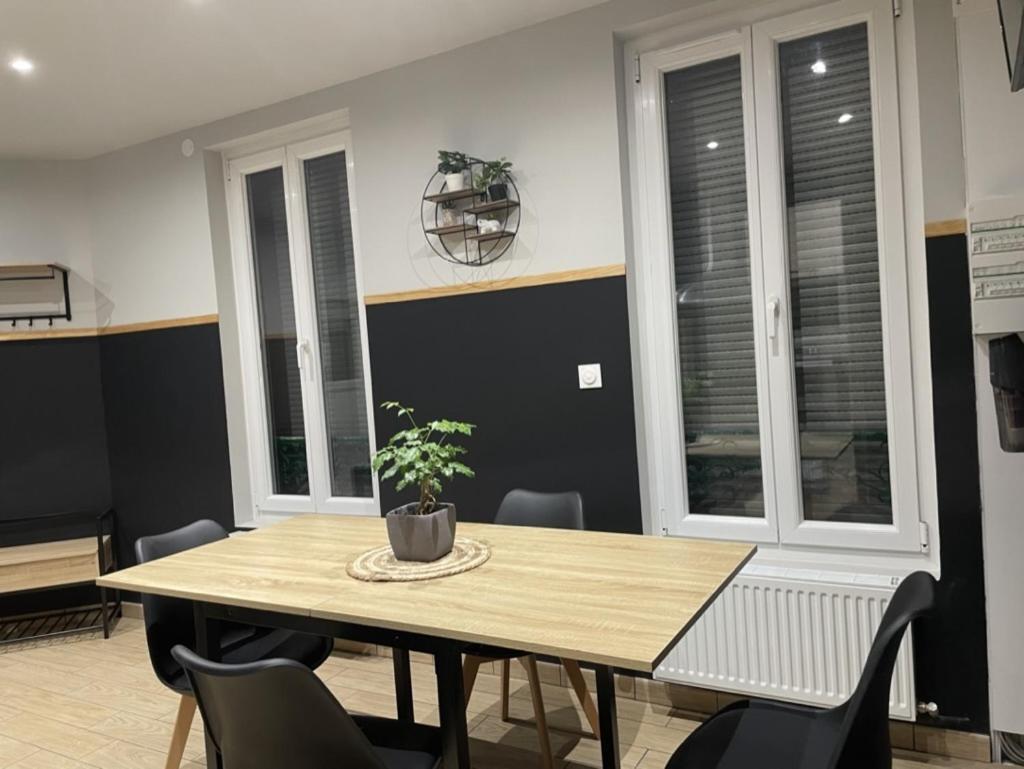 Vila L'Escale Feerique Auxerre Exteriér fotografie